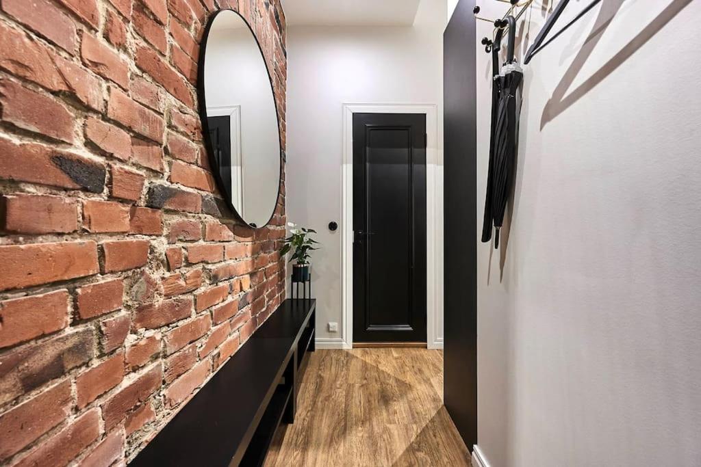 Urban-Glam City Centre Studio With A Gym And Terrace Tallinn Extérieur photo