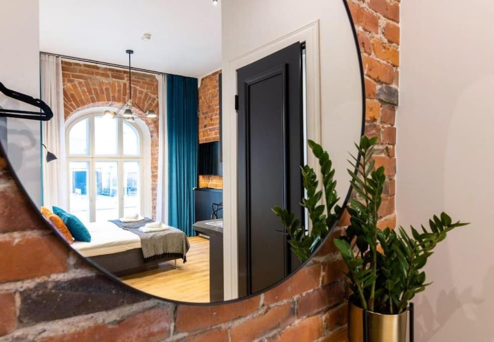 Urban-Glam City Centre Studio With A Gym And Terrace Tallinn Extérieur photo