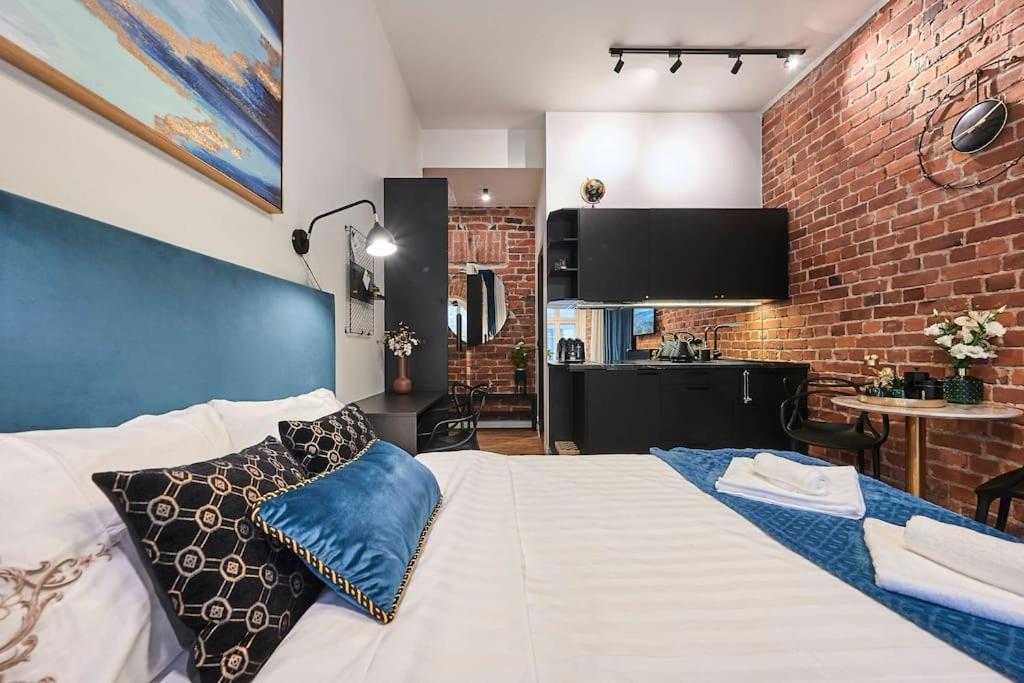 Urban-Glam City Centre Studio With A Gym And Terrace Tallinn Extérieur photo