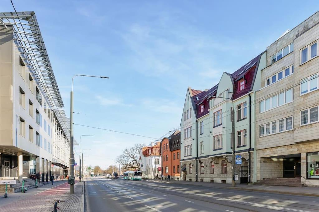 Urban-Glam City Centre Studio With A Gym And Terrace Tallinn Extérieur photo